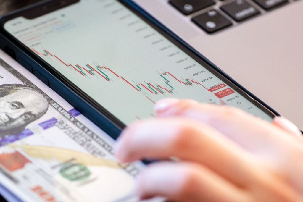 Tesouro Direto para Iniciantes em aplicativo de investimentos no smartphone.
