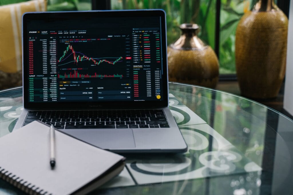 O que é renda variável e como funcionam os investimentos